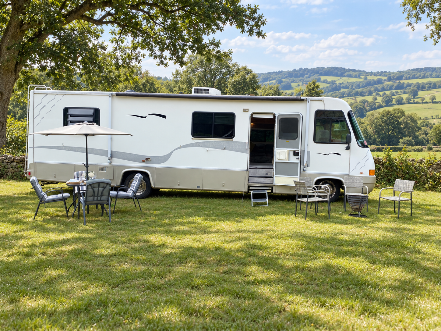 Coachman — photo 3