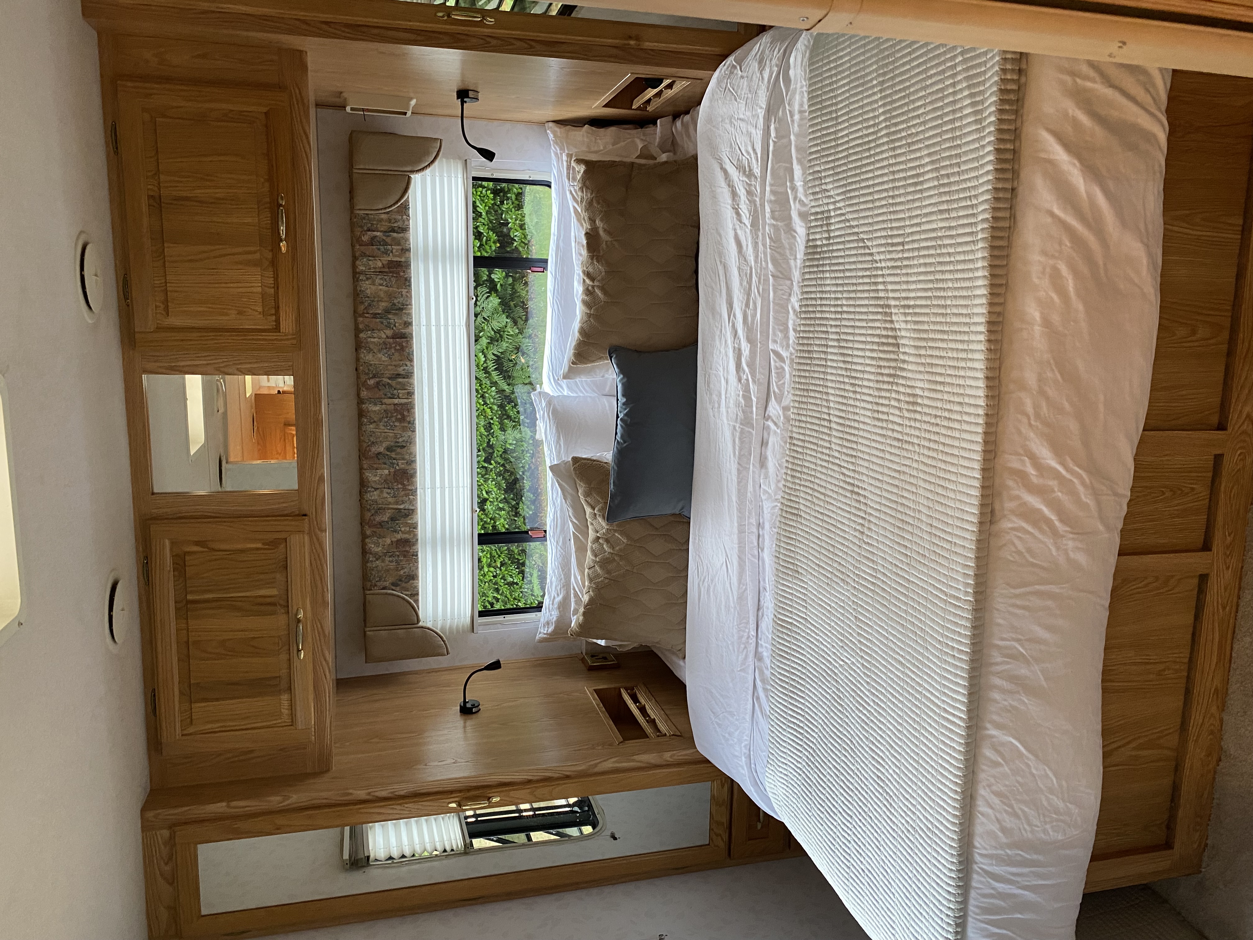 Coachman — photo 9
